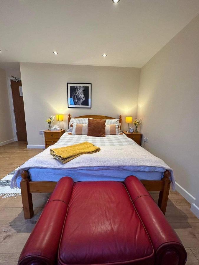 Luton Town House Near Airport 아파트 외부 사진