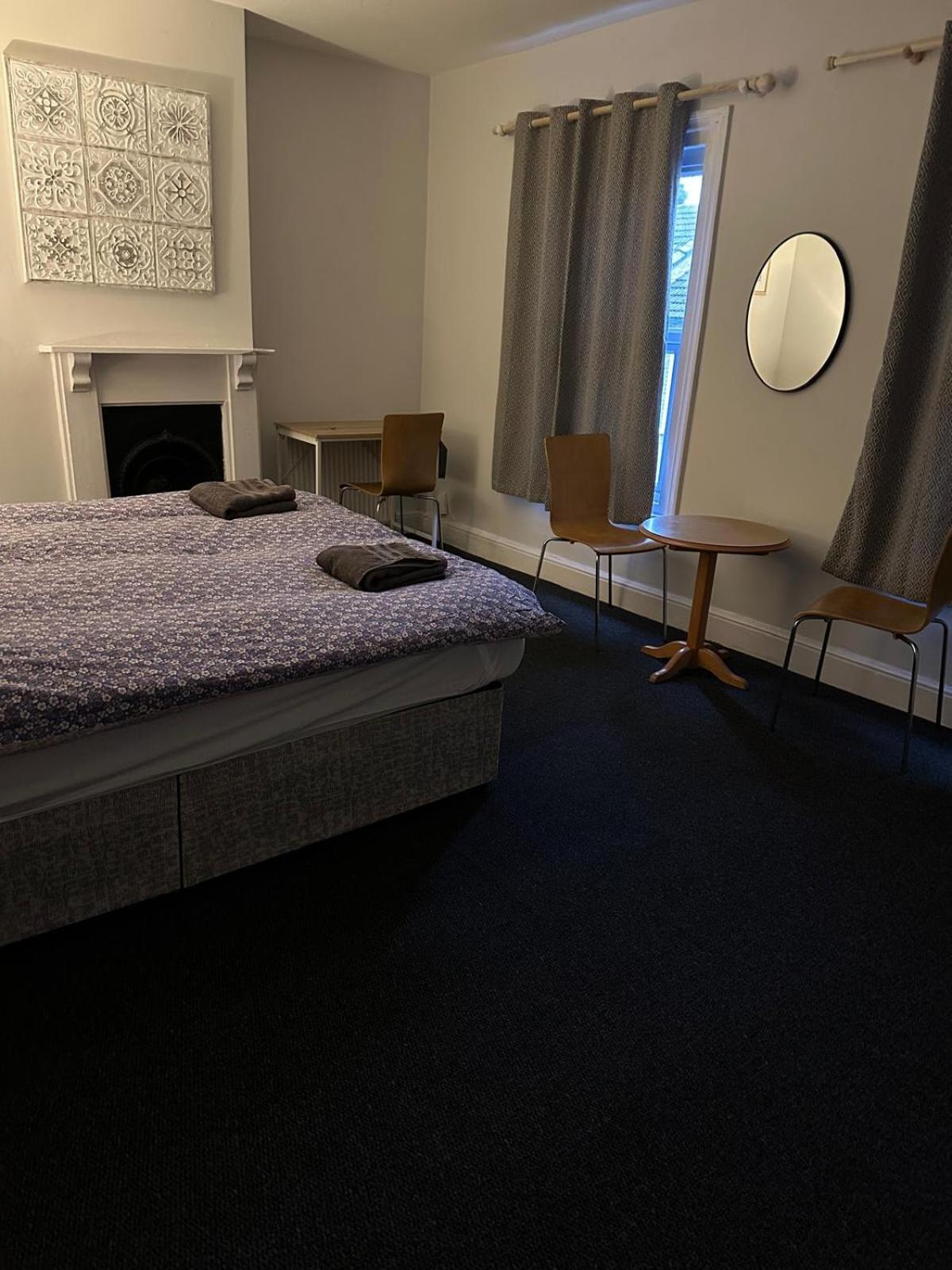 Luton Town House Near Airport 아파트 외부 사진